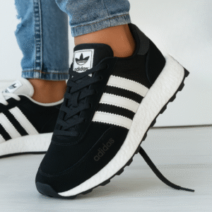 AD® RetroRun Sneakers